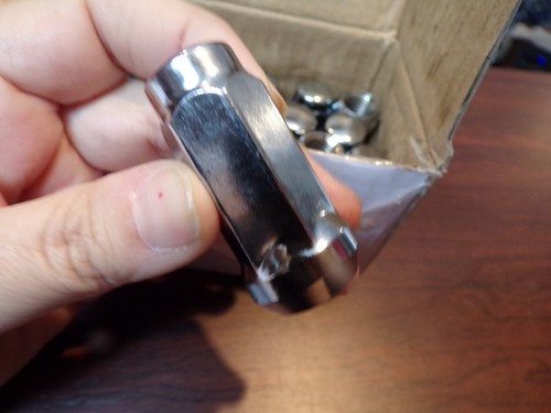NEW n Box 24 pc 14 x 2 F150 Ford Expedition Also Fits Lincoln Navigator LUG NUTS - Picture 2 of 5