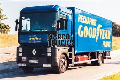 Truck photo Renault AE Magnum Box truck France Blue RECHAPAGE GOODYEAR FRA #a3sw