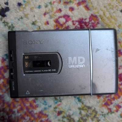 Sony MD MiniDisc Player MZ-E40 Portable Walkman Parts Broken Does Not Power On
