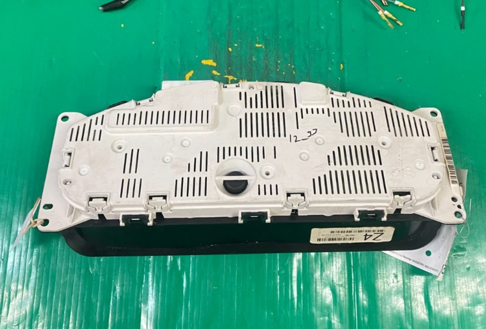 Nissan Xterra 2005 velocímetro cuadro de instrumentos 128 k millas 24810-EA21E Foto 3 de 3