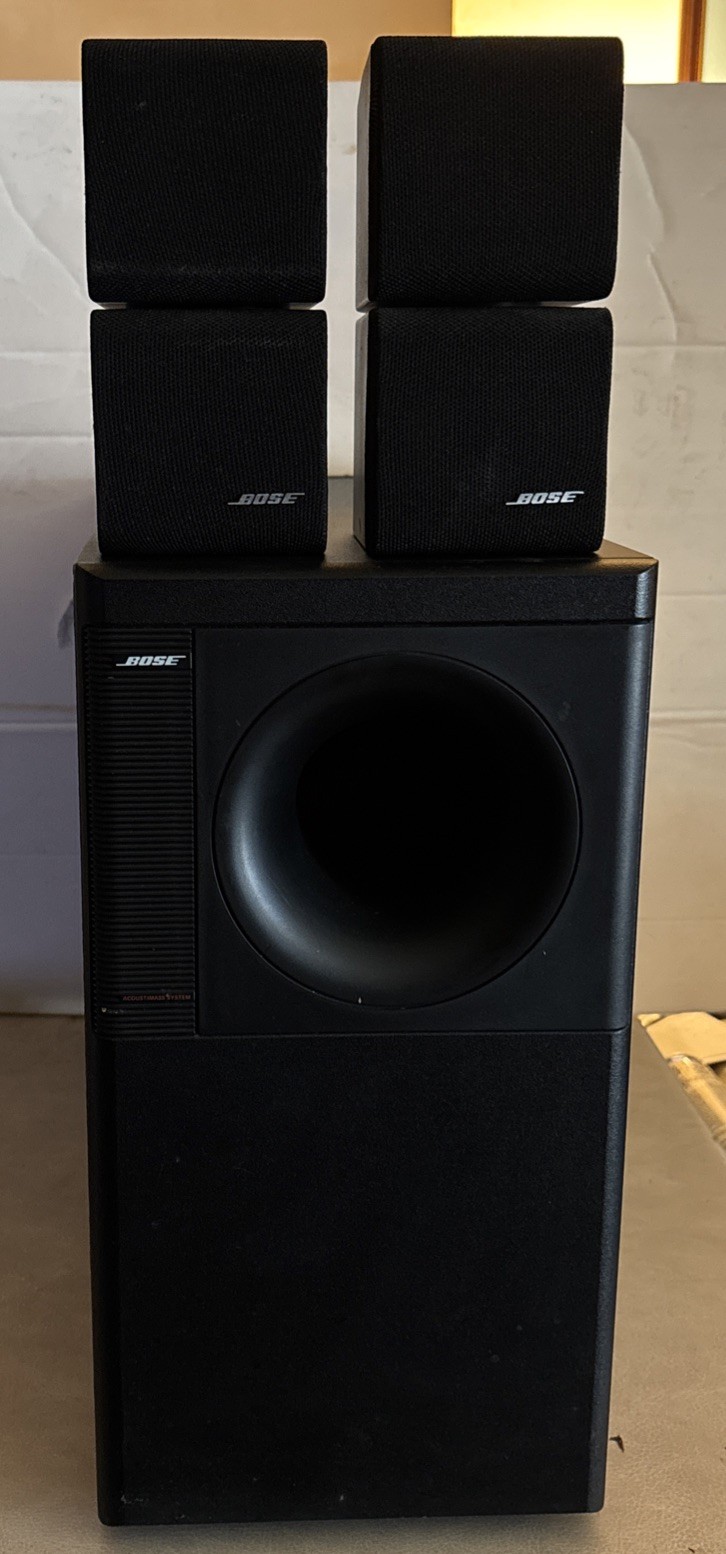 BOSE Acoustimass 5 Series II Speaker System Subwoofer & 2 x Cube Speakers