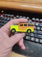 Hot Wheels 1990 '40s Ford Woodie Wagon Yellow Pink Cal Custom 1:64 Loose
