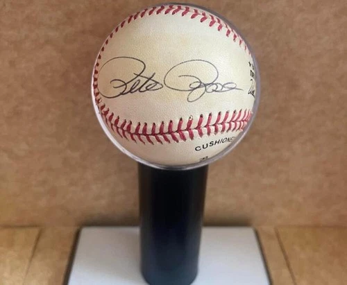 PETE ROSE REDS/PHILLIES SIGNED AUTO VINTAGE N.L. BASEBALL BECKETT AUTH