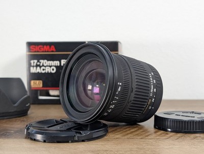Sigma AF 17-70mm f/2.8-4.5 DC MACRO Lens for Canon EF Mount