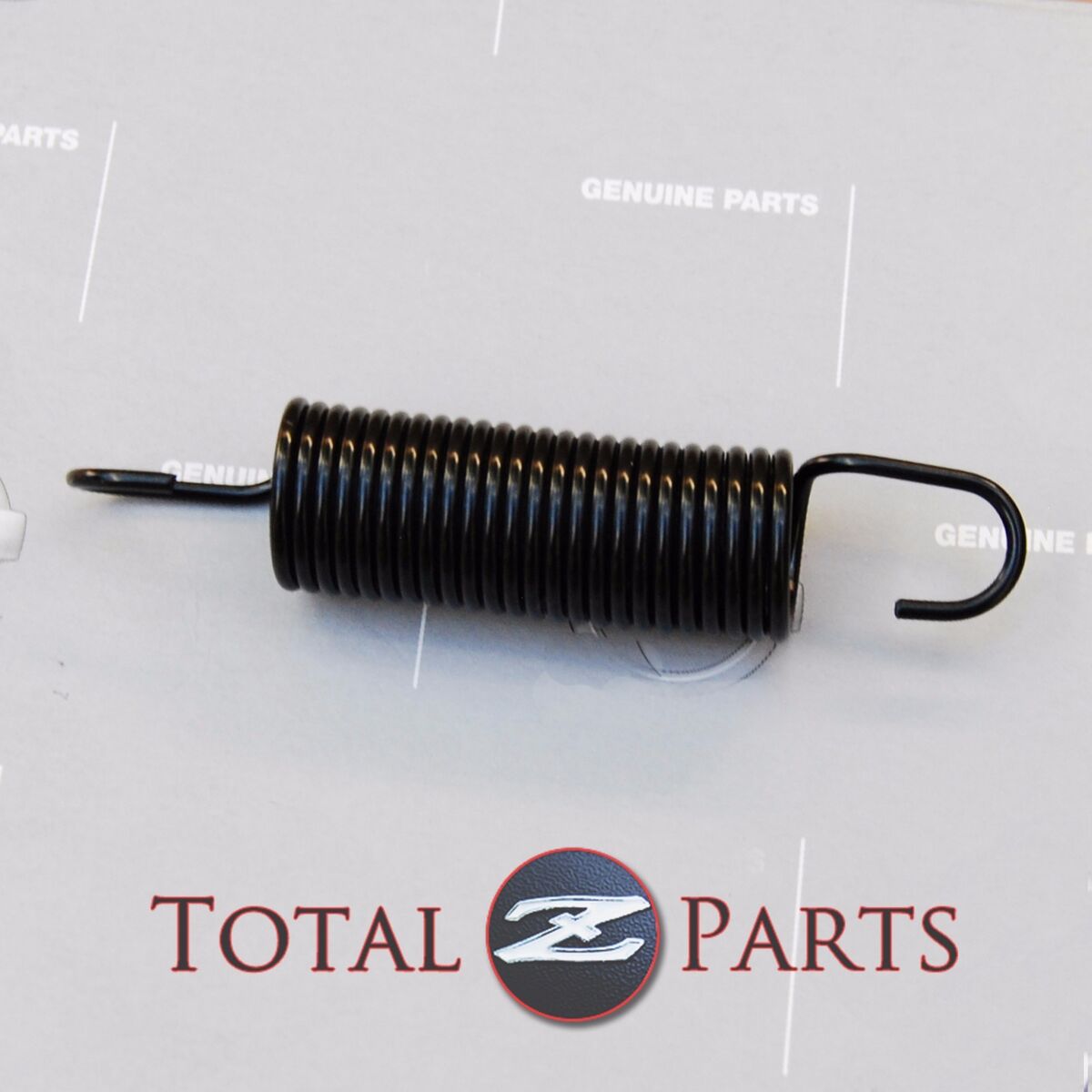 Datsun Clutch Slave Cylinder Return Spring for 240Z (70-72 Datsun Clutch Slave Cylinder Return Spring for 240Z (70-72