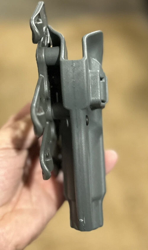 Blackhawk Strike Serpa right Holster Fits Beretta 92FS M9 Right Green - Image 4 of 4