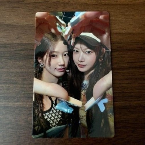 KAZUHA & EUNCHAE LE SSERAFIM DIFFERENT Official Unit Photo card ver. B Photocard - Picture 6 of 24
