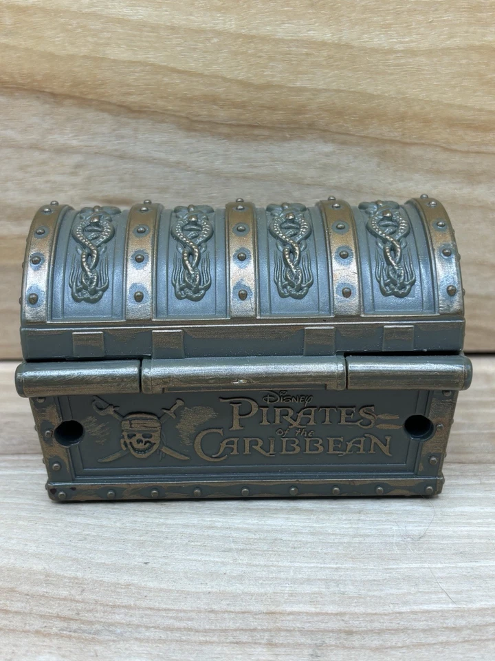 Juguetes Happy Meal de Colección Piratas del Caribe McDonald's Jack, Pecho, Bandana Foto 4 de 4