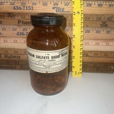 VINTAGE MERCK AMBER GLASS BOTTLE DRUG STORE Sodium Sulfate Dried 1 Lb Prop