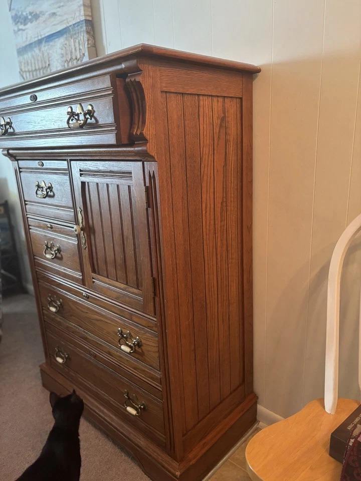 Cómoda Lexington 5 cajones y almacenamiento EC ORIGINAL $1189.00 hoy $379 Foto 3 de 4