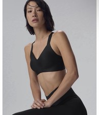 NWT ALO Yoga XS Airlift Strength Bra Women's Black Sports Fitness Compression