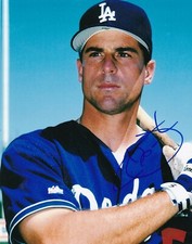 CHIP HALE   LOS ANGELES DODGERS    ACTION SIGNED 8x10