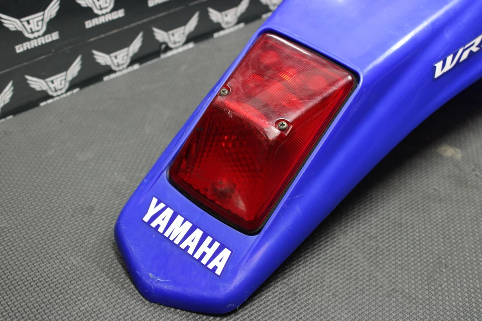 Yamaha WR250F WR450F 2006 OEM guardabarros trasero capó carenado luz trasera ¡bonito! Foto 3 de 4