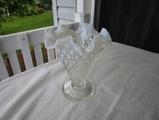 LOVELY  Opalescent Hobnail Vase  5-3/4"  QUALITY 