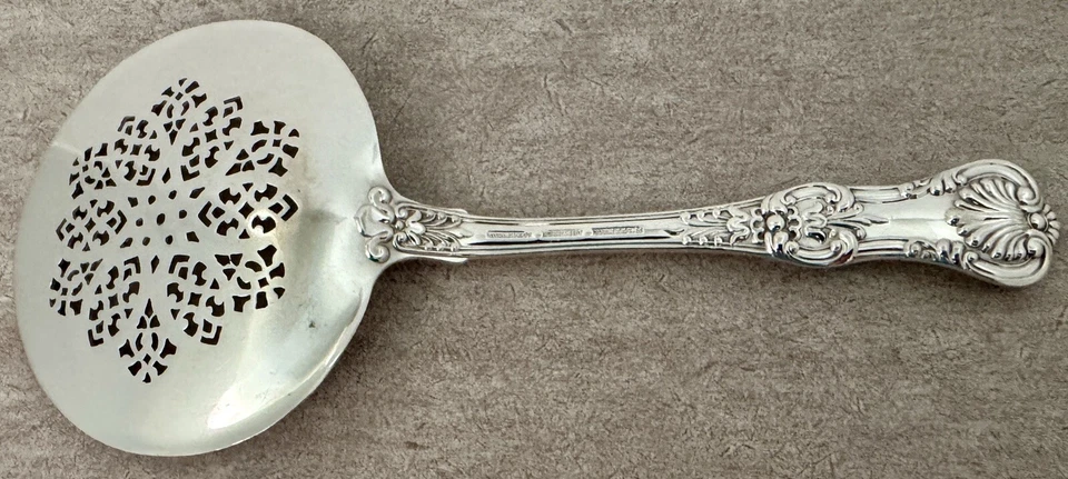 PRIMEROS TIFFANY INGLÉS KING PATRÓN ESTERLINA 7 3/4” SERVIDOR DE TOMATE C. 1885 Foto 3 de 4