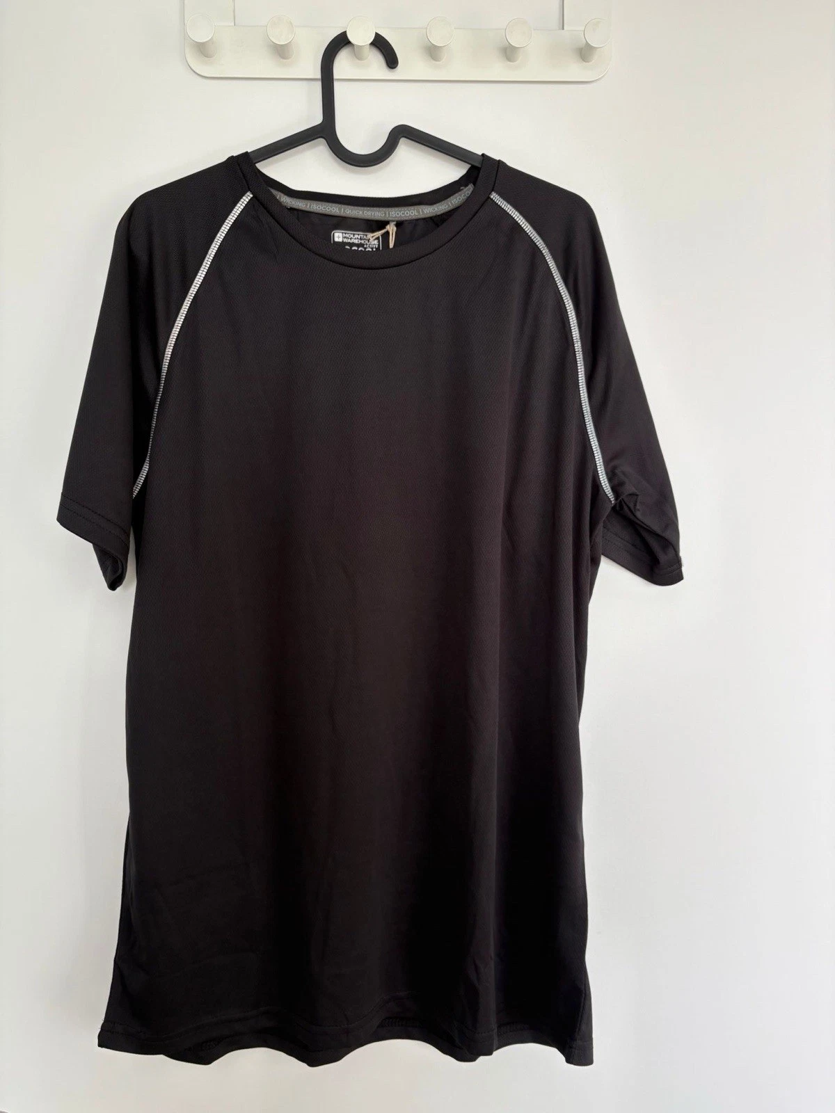 MOUNTAIN WAREHOUSE - T SHIRT - UV PROTECTION 50+ - SIZE L - BLACK