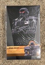 Hot Toys TMS032 Star Wars The Mandalorian Dark Trooper 1/6 Scale Figure