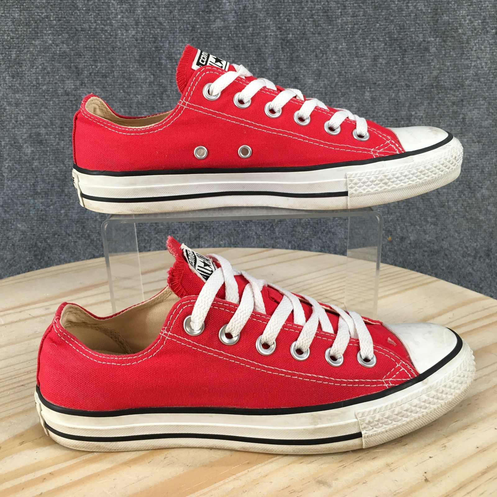 Converse Chuck Taylor All Star Shoes Mens 6 Womens 8 Low Top Sneakers M9696 Red