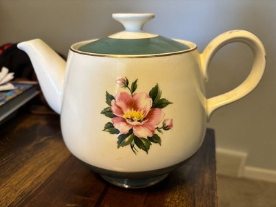 Homer Laughlin Teapot & Lid Empire Green Cavalier Egg Shell Retired