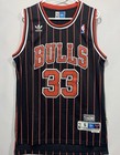 Adidas Chicago Bulls Scottie Pippen #33 NBA Hardwood Classic Jersey Men Small +2 — photo 2