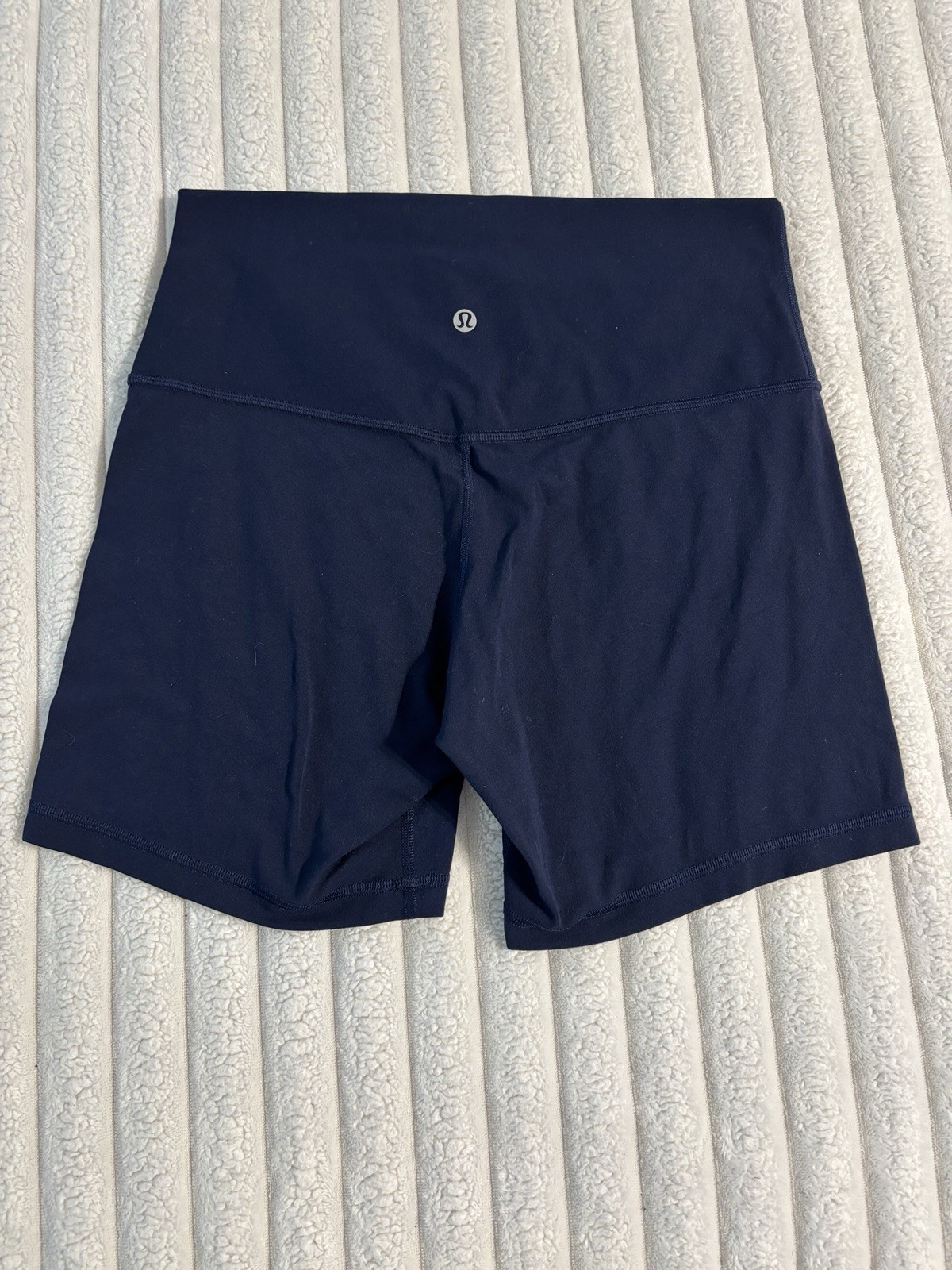 Lululemon Align High Rise Short Women’s Size 10 Navy blue Spandex 6” Inseam