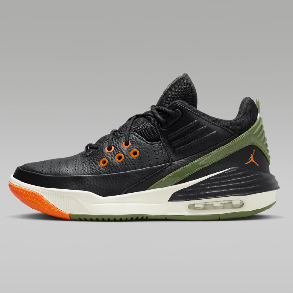 Кроссовки Nike Jordan Max Aura 5 Черный/мандариновый (DZ4353-003) Доставляются в ускоренном порядке