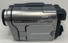 Sony Handycam DCR-TRV280 Digital-8 Camcorder -Silver With BATTERY -Fair