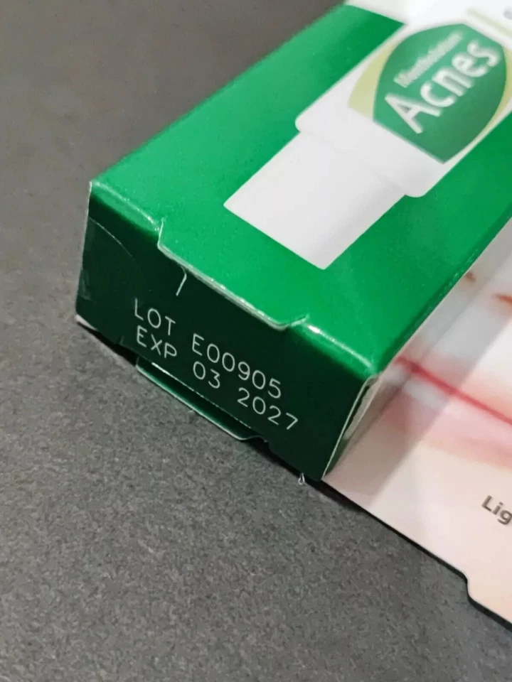 Gel Cuidado Cicatrices Acné MENTOLATUM ACNES 18g NUEVO (EXP 03/2027) Foto 2 de 4