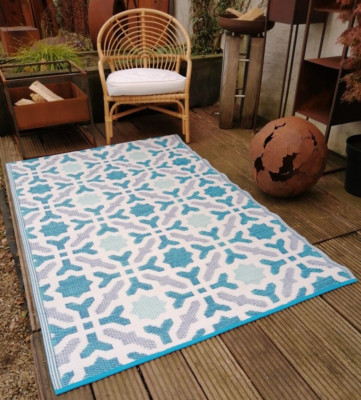 Outdoor-Teppich FAB HABITAT Blau Terrasse Veranda Balkon Camping 120cm x 180cm