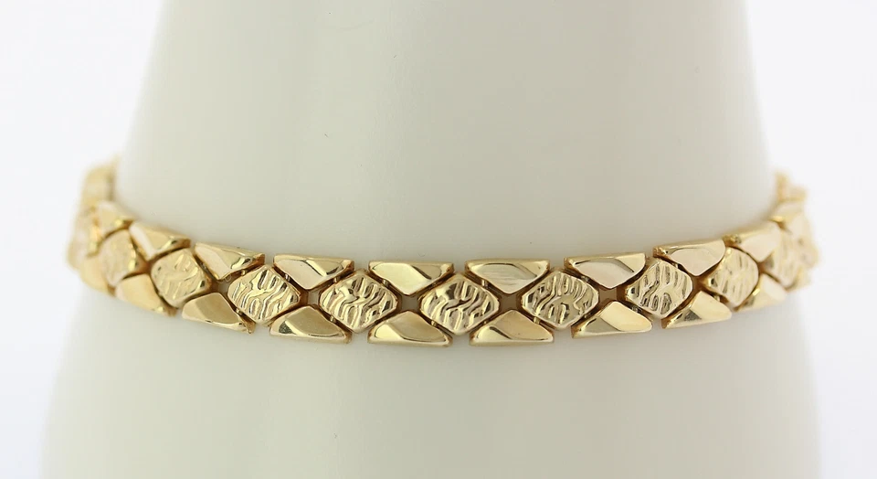 Armband in 14 kt 14k 585 er Gelb Gold Glatt Ziseliert Länge 20 cm Armreif Damen