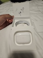 Apple AirPods Pro 2nd Gen White MagSafe Charging Case USB-C Bluetooth