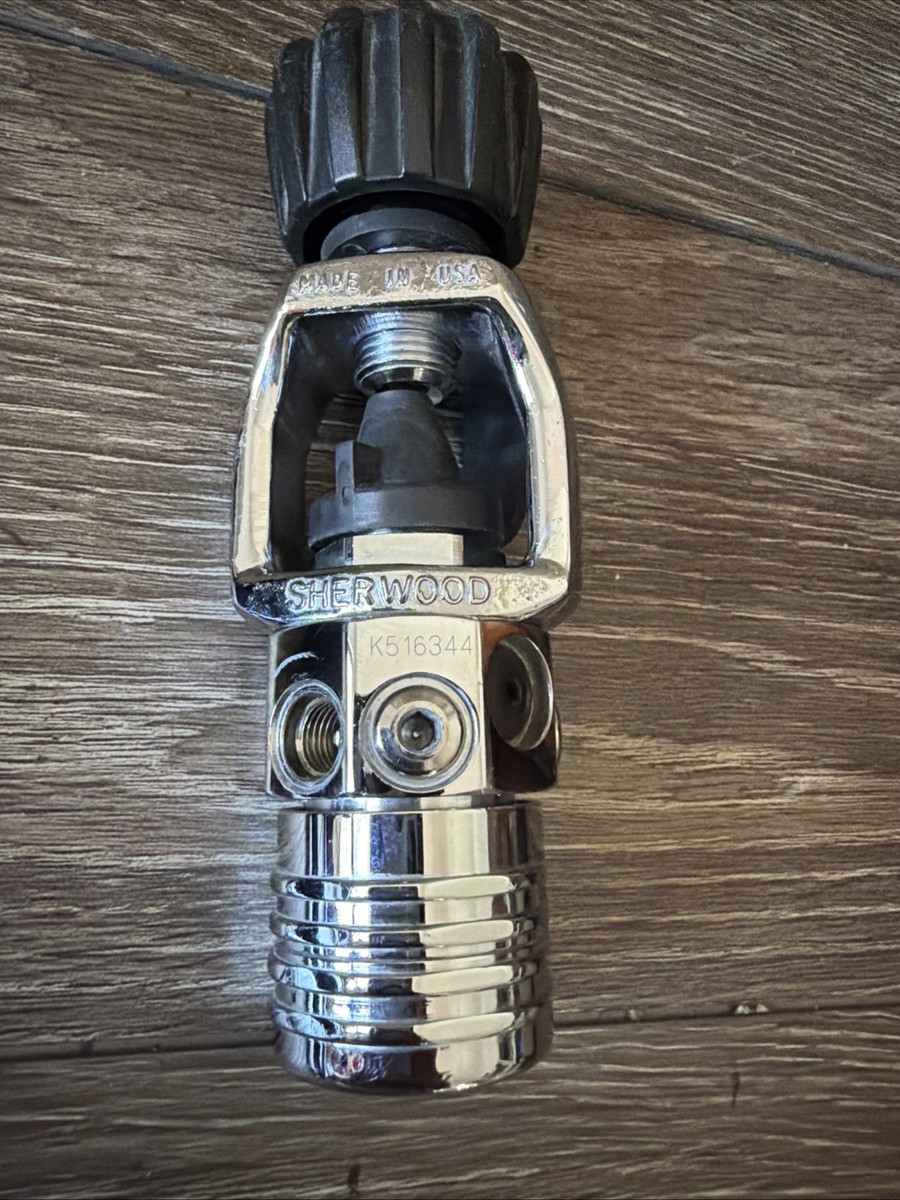 スキューバ レギュレーター SHERWOOD ジャンク品 スキューバ レギュレーター SHERWOOD ジャンク品
