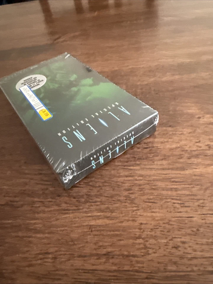 Aliens Special Edition VHS Tape - Image 4 of 4