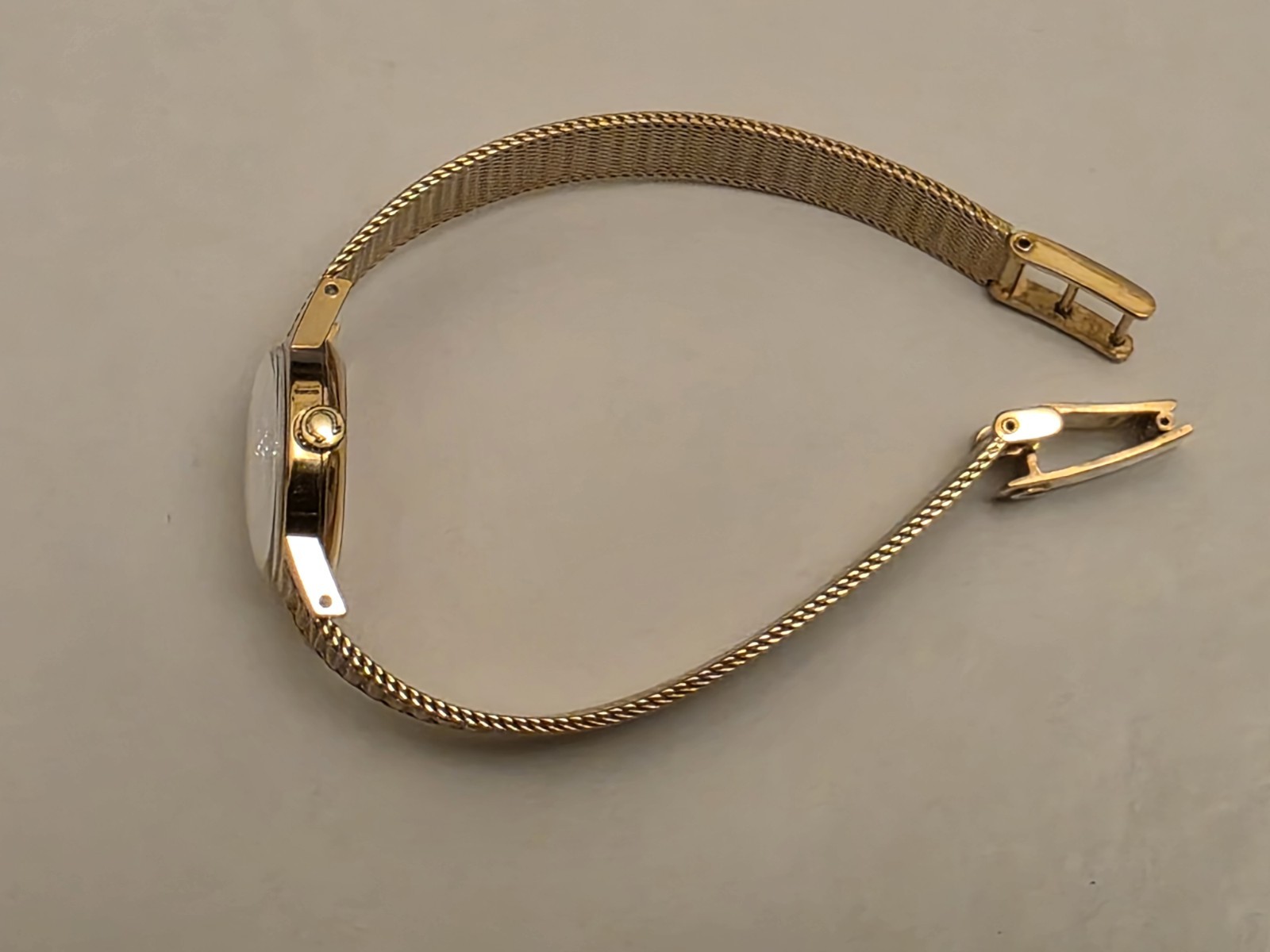 Rare Vintage Omega 9ct Gold Watch Ladies image 8