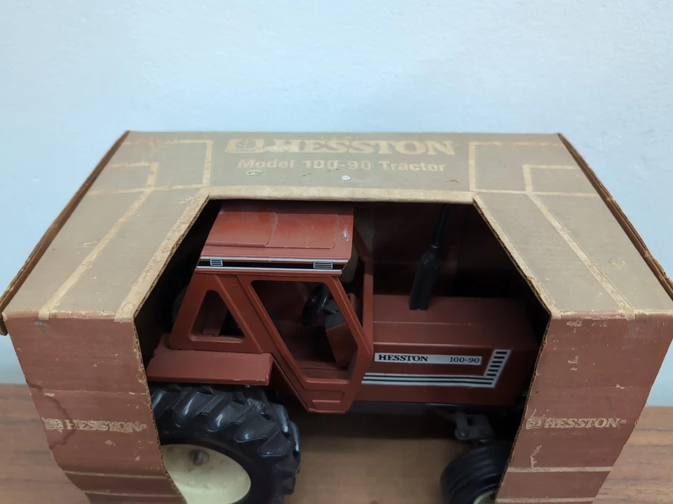 1/16 Scale Models Farm Toy Hesston 100-90 tractor  - Image 2 of 4