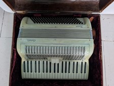 Carelli Piano Accordion 120 Bass- 41 Keys. Good condition. White