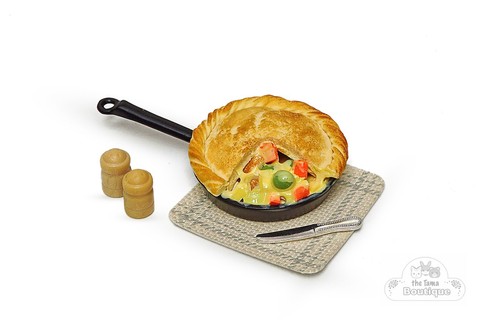 Pasteles en miniatura para casa de muñecas Calico Critters - Imagen 5 de 11