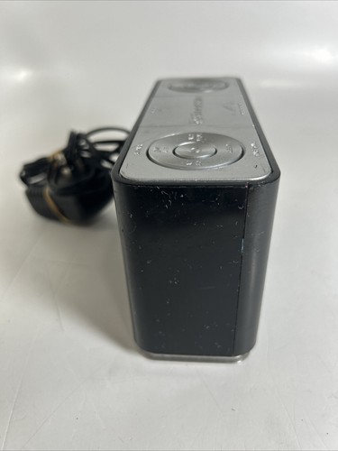 Emerson wired Speaker with Aux plug in and Bluetooth compatibility Clock - Picture 4 of 6