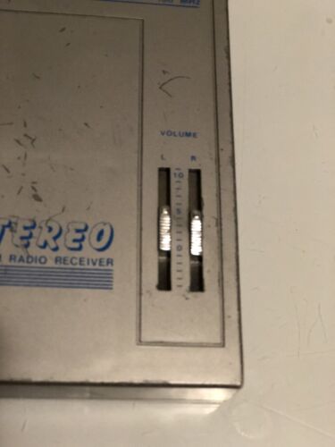 Sears Radio 667 - zwei Kopfhörerbuchsen - AM/FM funktioniert getestet, aber lesen - Bild 3 von 9