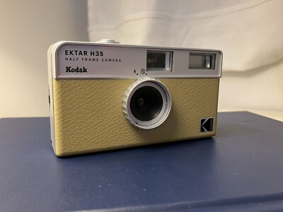 KODAK EKTAR H35 Half Frame Film Camera