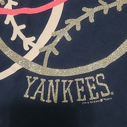 Girl's New York Yankees Tshirt Size 8 EUC Genuine Merchandise MLB, EUC Sparkle - Picture 3 of 6