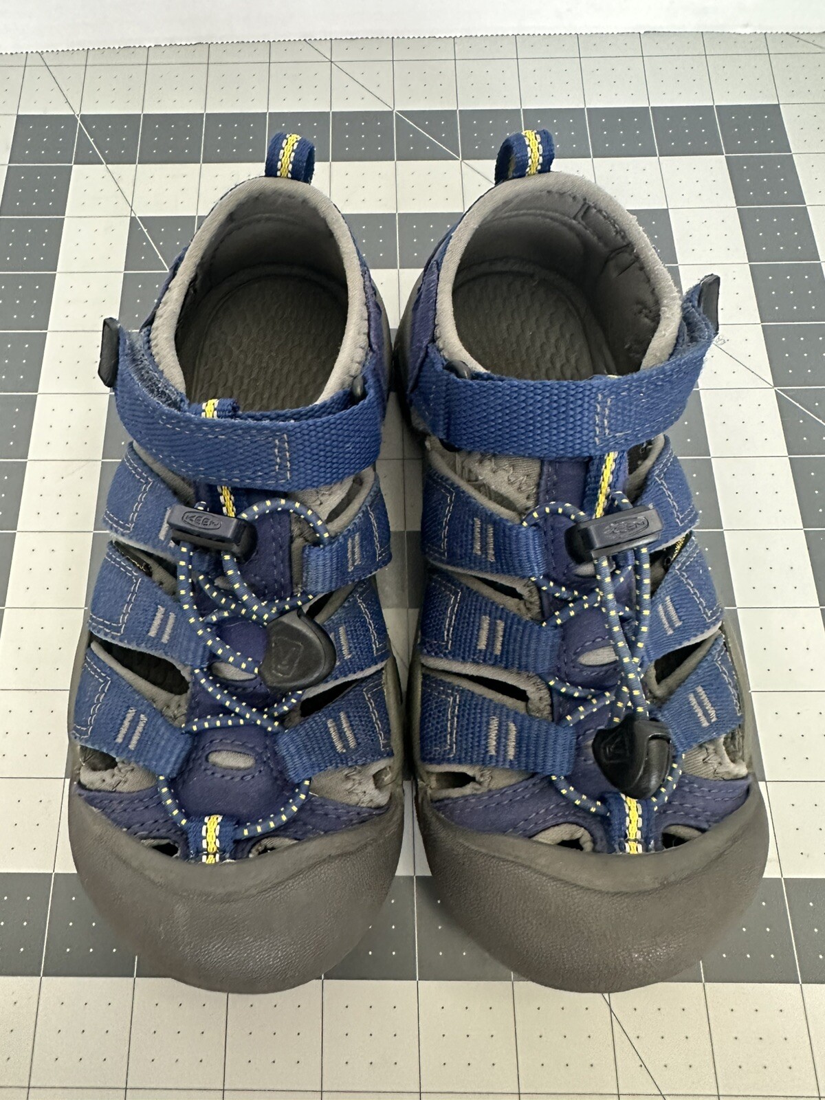 Sandali Keen Newport bambini giovani taglia 1 blu scarpe sport acquatici ragazzi usati in ottime condizioni