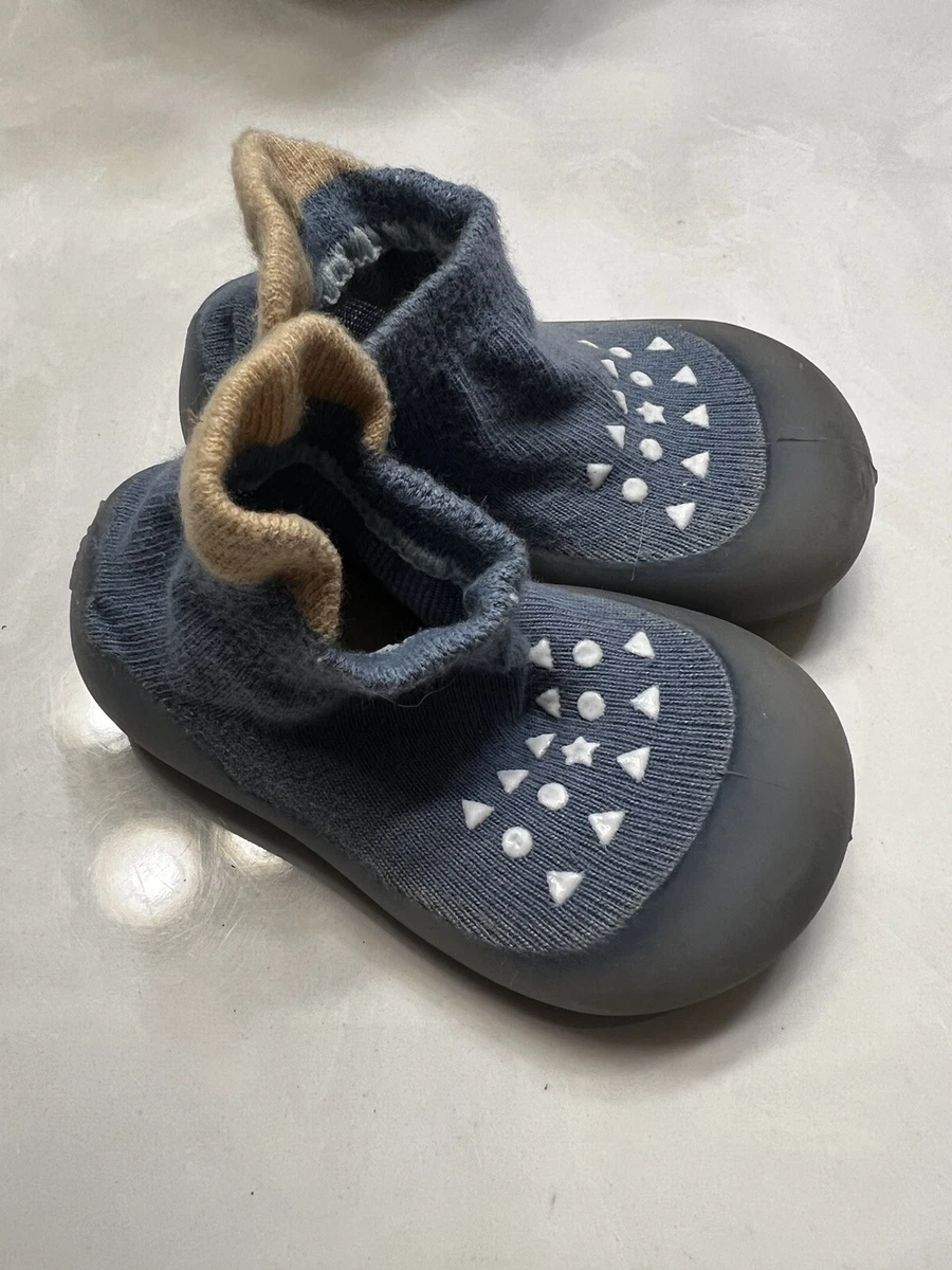 Shoes for babies with small feet 2025