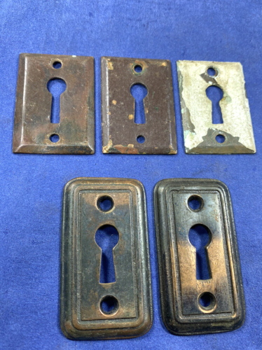 5 Antique Copper Keyhole Escutcheons, Victorian Eastlake Drawer/Door Hardware - Picture 1 of 4