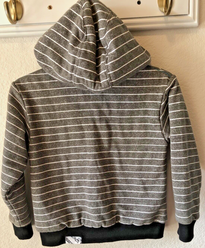 Shaun Boys insulated Hooded Jacket XS/TP 4-5year Warm Lenth 19in sleeve 20in - Picture 2 of 6