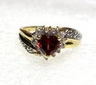 VINTAGE STUNNING STERLING SILVER CLEAR GARNET COLOR CZ HEART RING ~SIZE 8