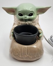 Scentsy Wax Warmer-Disney's Star Wars The Mandalorian/"The Child" - New/Open Box