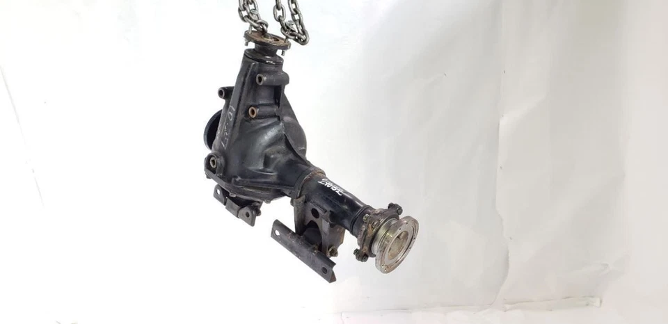 Nissan Pathfinder 1987 1988 OEM eje delantero 4,375 6 cilindros  Foto 4 de 4