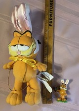 Set Of 2-Garfield Vntg Plush Russell Stover Easter Bunny & Hard Plastic Choc Bun