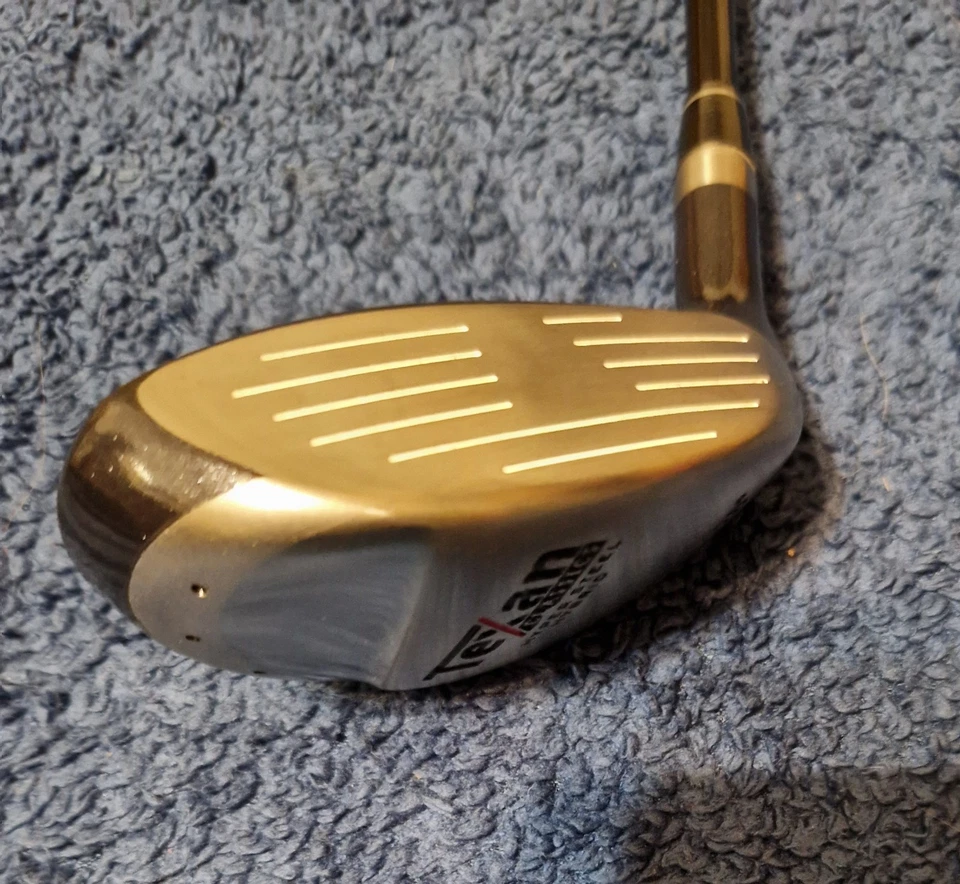 TEXAN HYPER STEEL HYBRID 18° #2 MENS RIGHT HAND GOLF CLUB REGULAR GRAPHITE SHAFT - Image 2 of 4